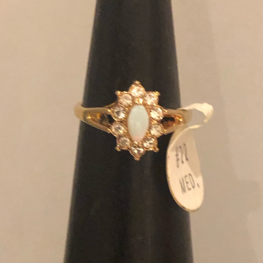 Opal Ring - Picture 5 of 7